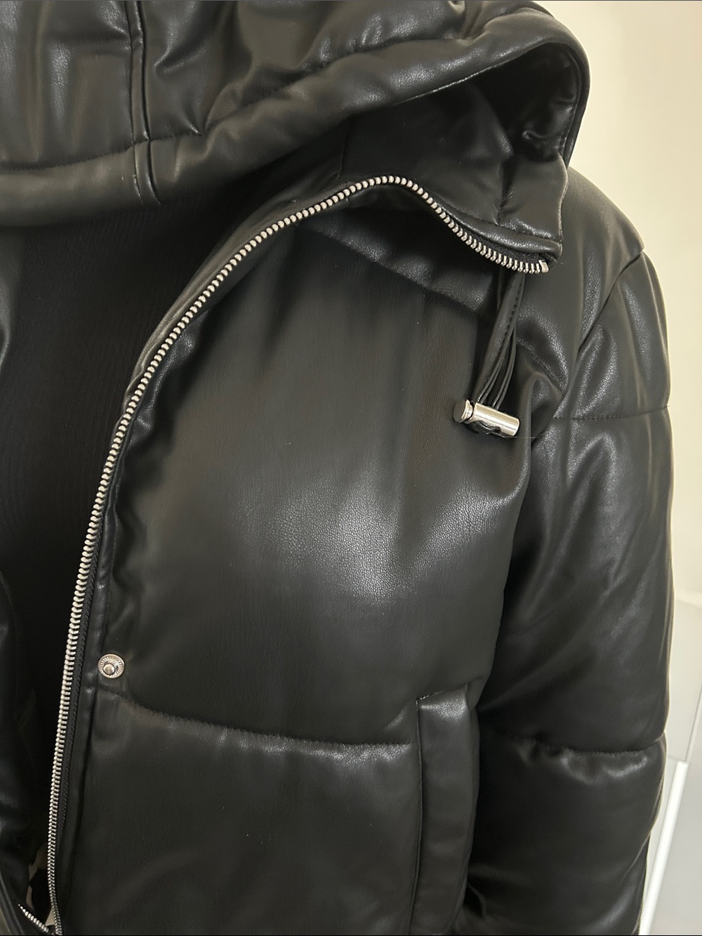 Moncler Apres Ski Ensemble 4 pieces 🖤🖤 - Picture 5 of 16